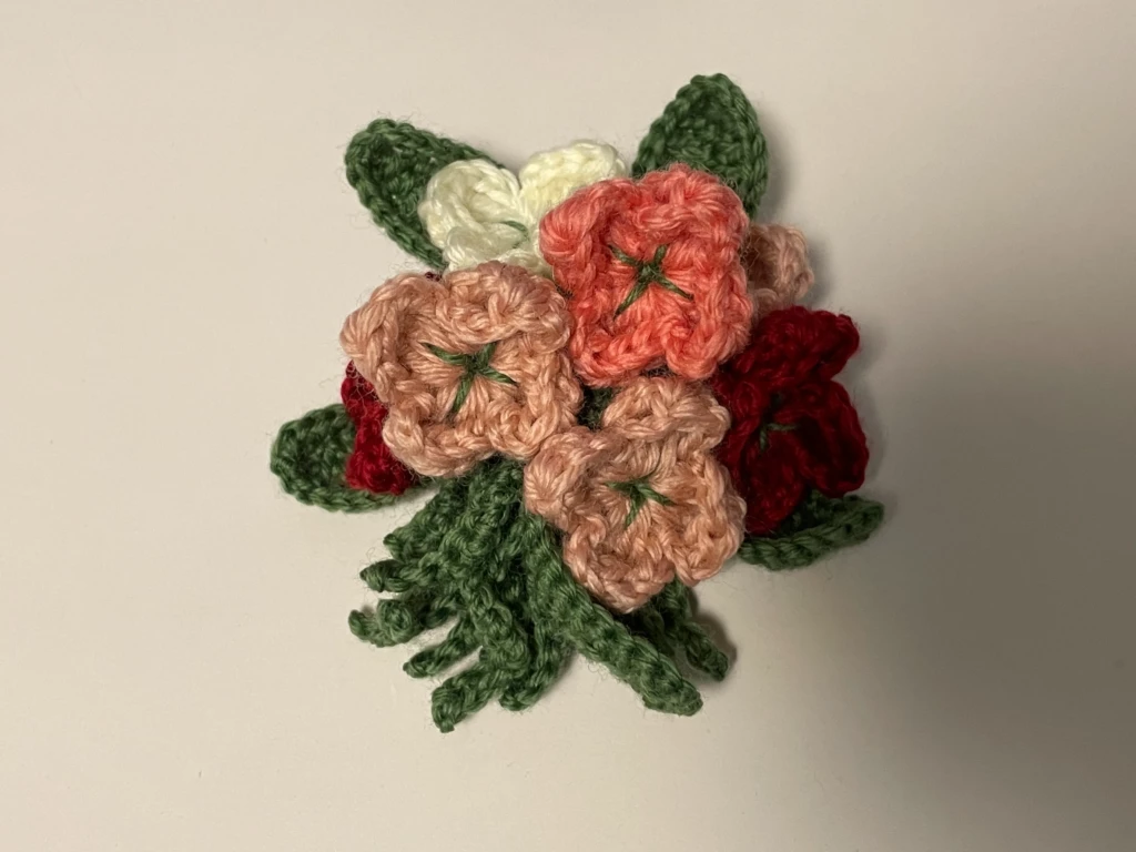 花（小）のコサージュ完成品