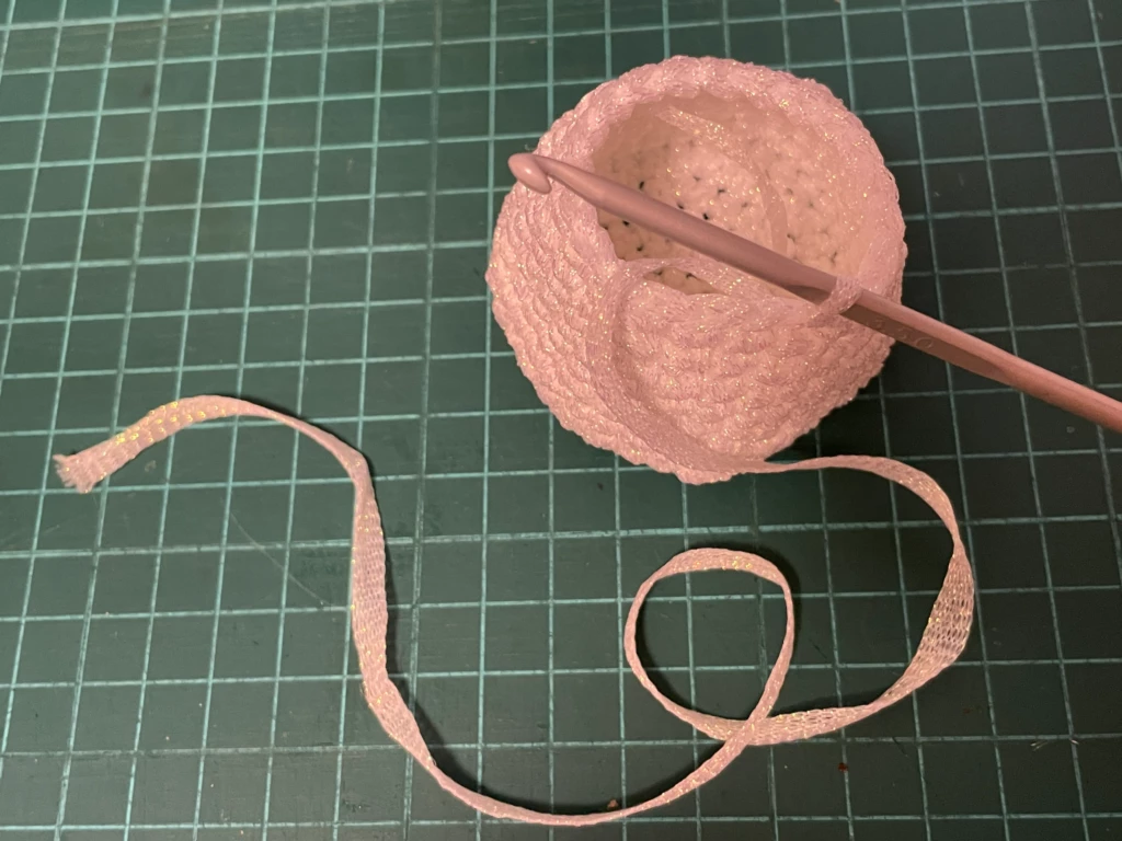 胴体部分で糸が不足している画像