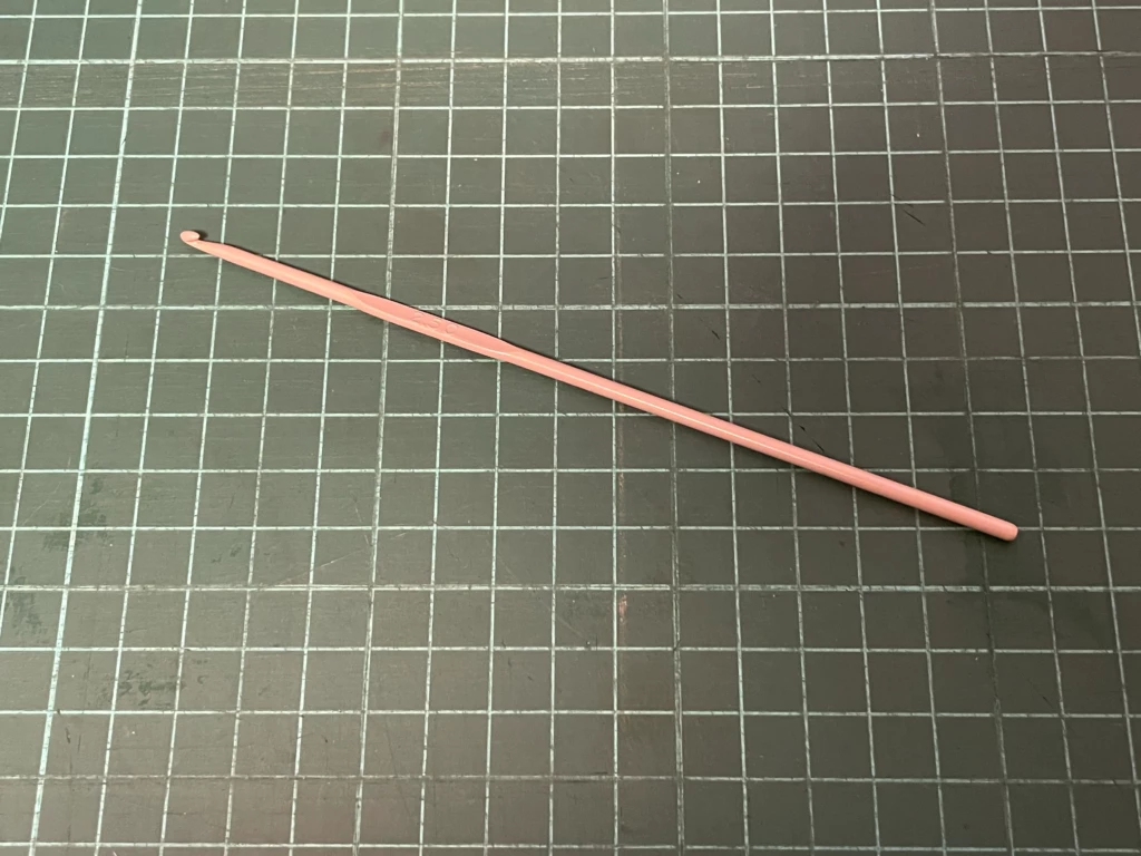 使用したAERO2.5mm針の画像。日本サイズ4/0号相当